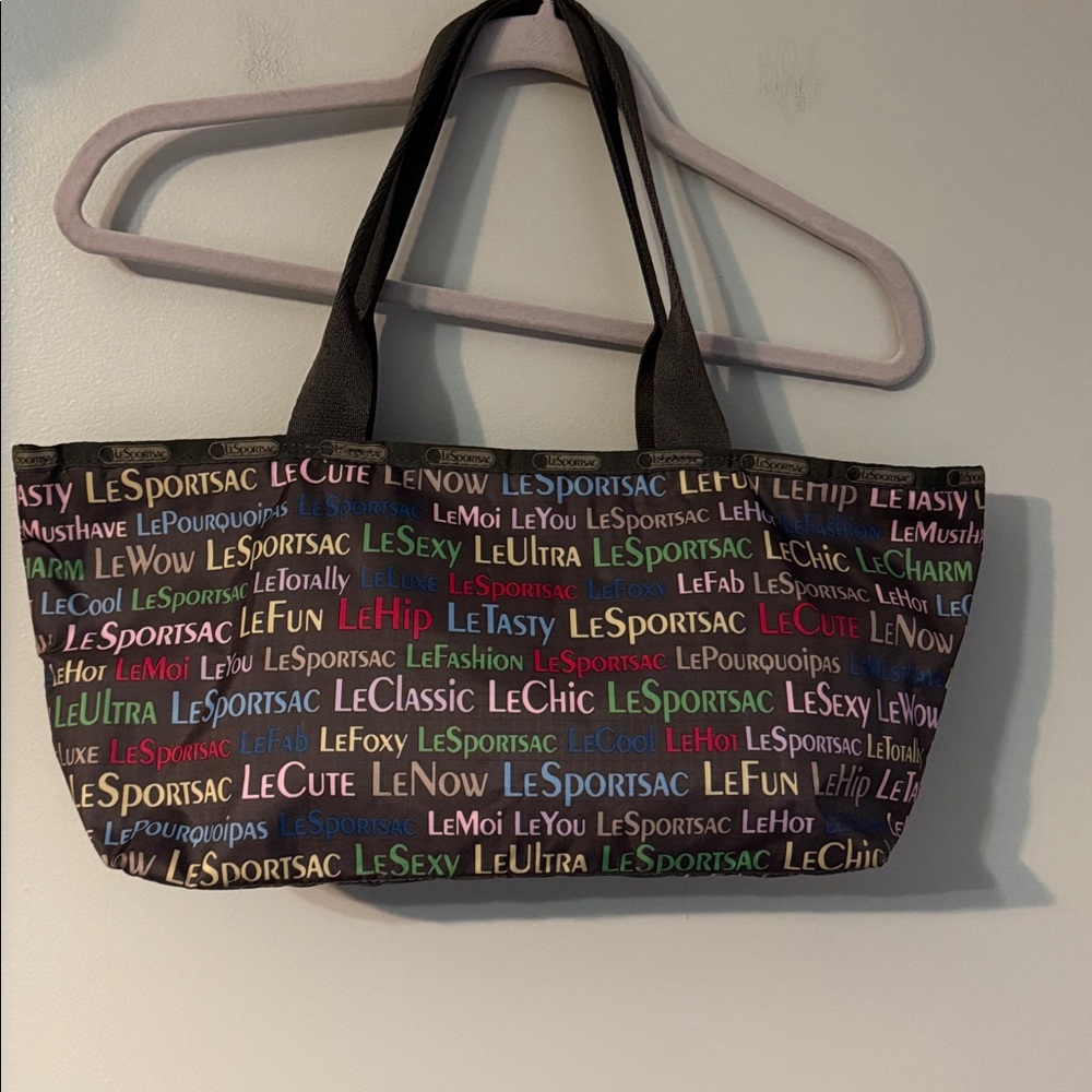 Lesportsac Logo Everyday Tote Bag